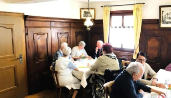 Gasthaus zum Schloss - 91358 Kunreuth