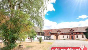Schlossgut Franken, Ferienunterkünfte - 96257 Redwitz An Der Rodach