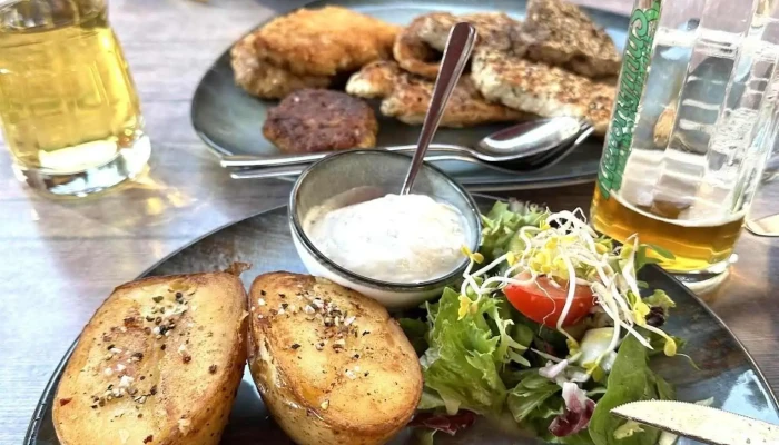 Alte Schlossbrauerei -  Essen Und Trinken - Mirow