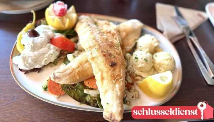 Altes Gutshaus Klink -    Hotel Restaurant Essen Und Trinken - Klink