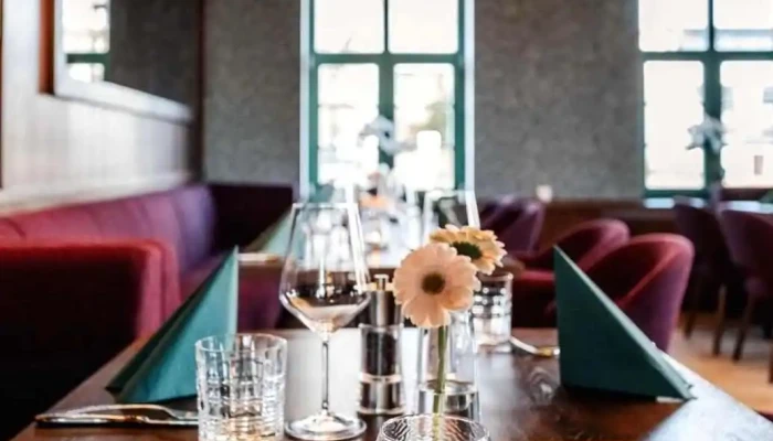 Altes Gutshaus Klink - Hotel & Restaurant - Klink