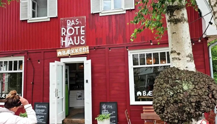 Baekkeri Im Das Rote Haus Videos - Insel Hiddensee