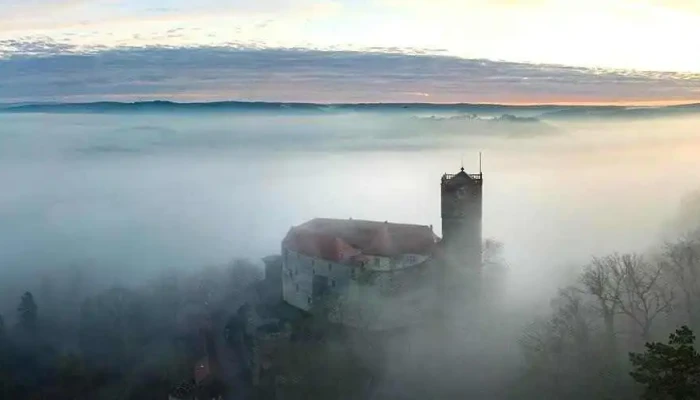 Burg Guttenberg -  Alle - Haßmersheim