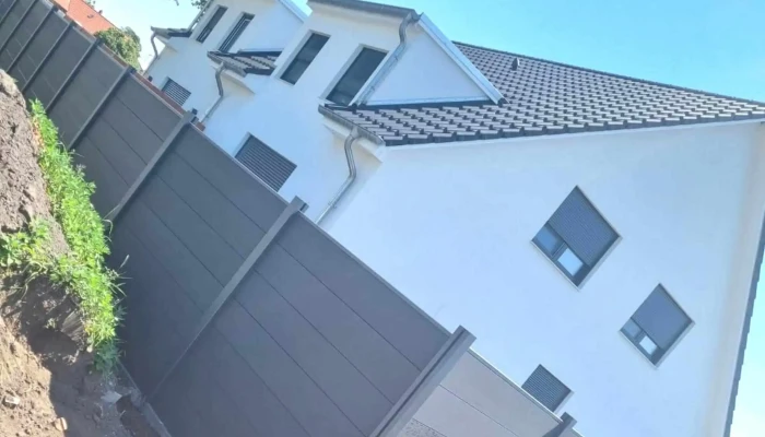 Denis Stahl Metallverarbeitung -    Zaunbau Gelander Tore   Adelheitsdorf Auftragnehmer - Adelheidsdorf