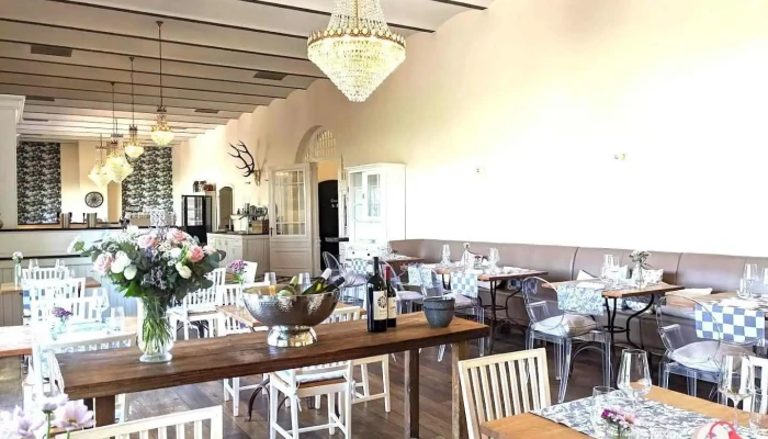 Die Schloßwirtschaft - Restaurant & Café Hehlen - Hehlen