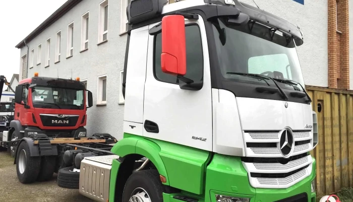 Fahrzeugbau Parkentin -  Maschine - Bartenshagen-parkentin