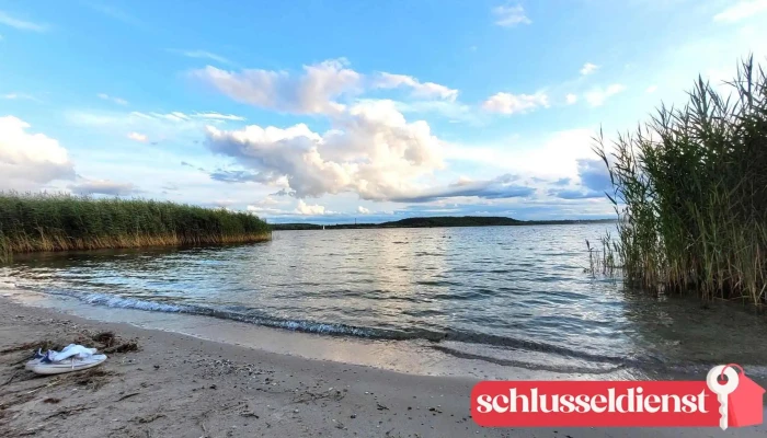 Gebührenpflichtiger Parkplatz am Geiseltalsee in Frankleben - 06259 Braunsbedra