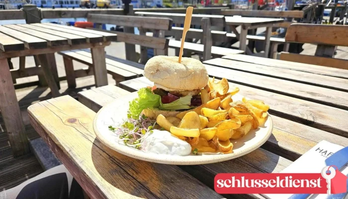 Hafenkater -  Essen Und Trinken - Insel Hiddensee