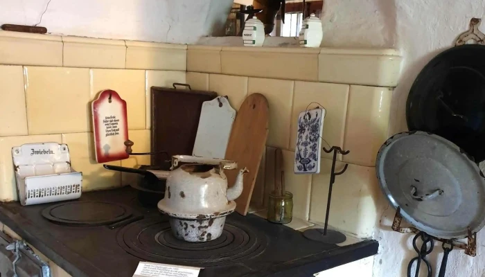 Historische Handwerkerstuben Gingst -  Telefon - Gingst