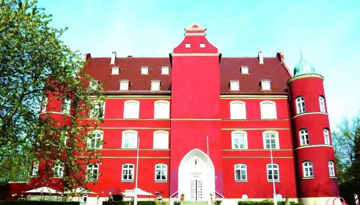 Hotel Schloss Spyker Samsara Gmbh Alle - Glowe