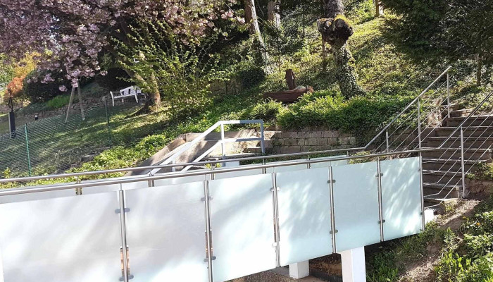 Jg Edelstahlbau Jetzt Geoffnet - Karlsruhe