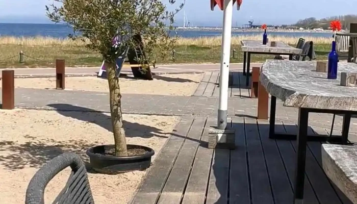 Restaurant Hotel Ostseeperle Glowe Auf Rugen Videos - Glowe