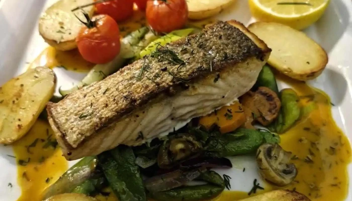 Restaurant Hotel Ostseeperle Glowe Auf Rugen Wolfsbarsch - Glowe