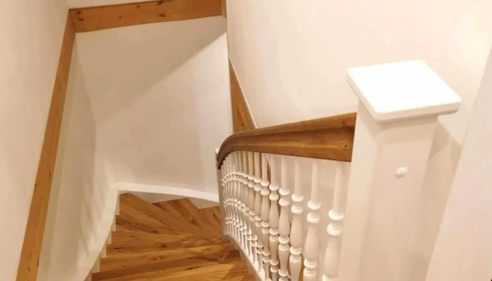 Scheel Treppen -   Und Gelanderbau Gmbh Alle - Schwäbisch Gmünd