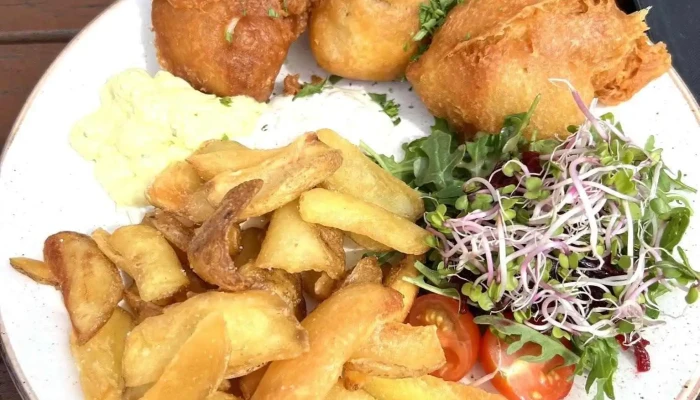 Schillings Hafenamt Hiddensee -  Fish And Chips - Insel Hiddensee