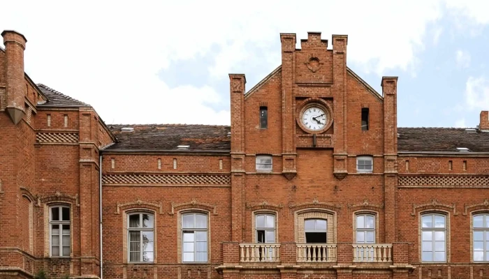 Schloss Alt Sammit -  Ferienwohnung - Krakow Am See