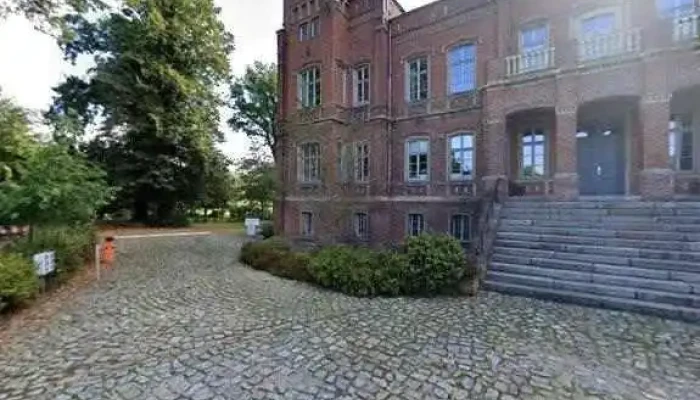 Schloss Alt Sammit -  Street View 360deg Fotos - Krakow Am See