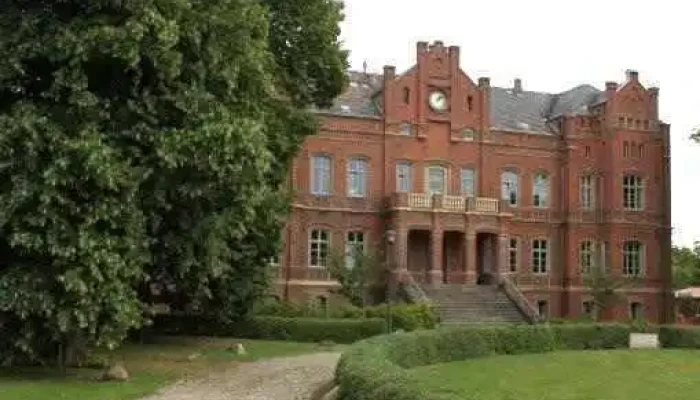 Schloss Alt Sammit -  Vom Inhaber - Krakow Am See