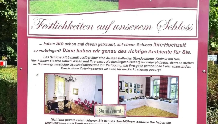Schloss Alt Sammit -  Von Gasten - Krakow Am See