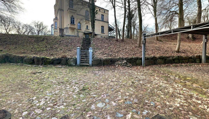 Schloss Golchen -  Street View 360deg Fotos - Brüel