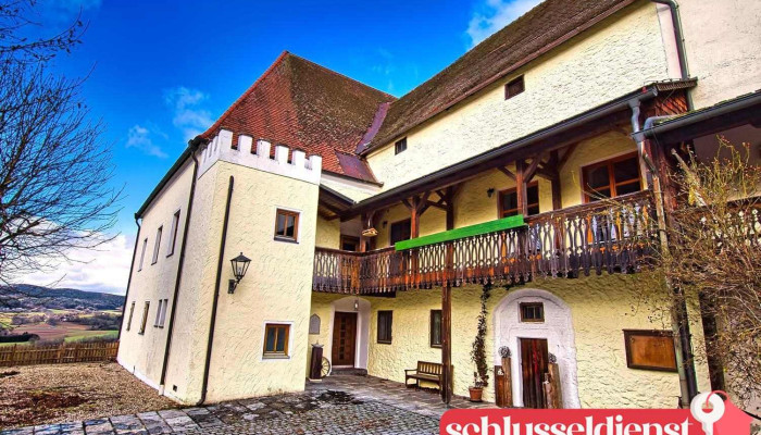 Schloss Herrnfehlburg - 94372 Rattiszell