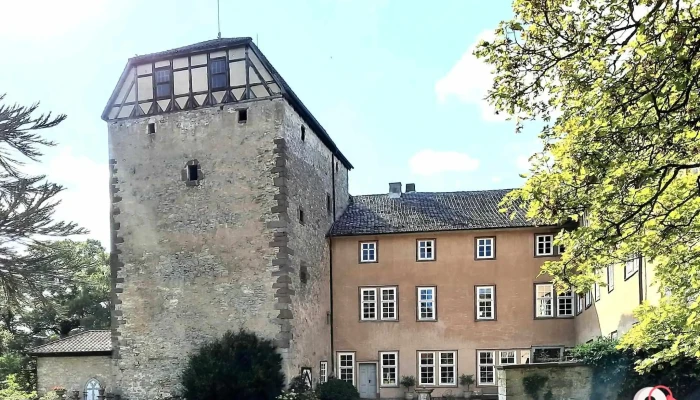 Schloss Juhnde Alle - Jühnde