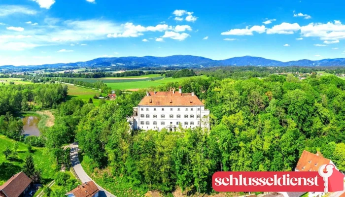 Schloss Offenberg - 94560 Offenberg