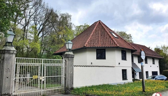 Schloss Planegg - 82152 Planegg