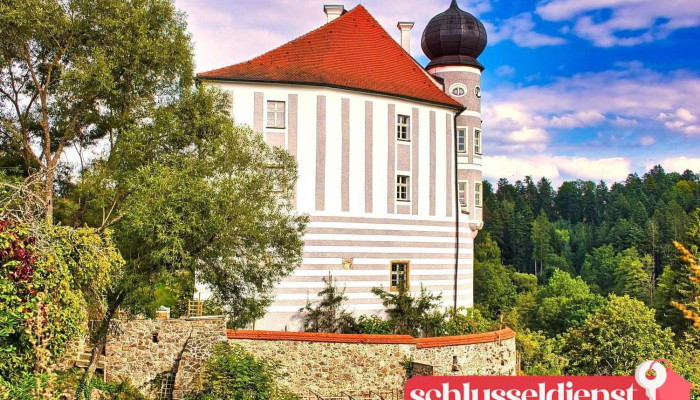 Schloss Schönberg - 93173 Regensburg