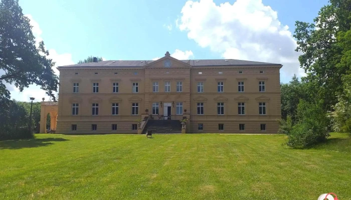 Schloss Tressow -  Alle - Bobitz