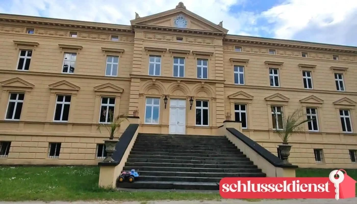 Schloss Tressow -  Videos - Bobitz
