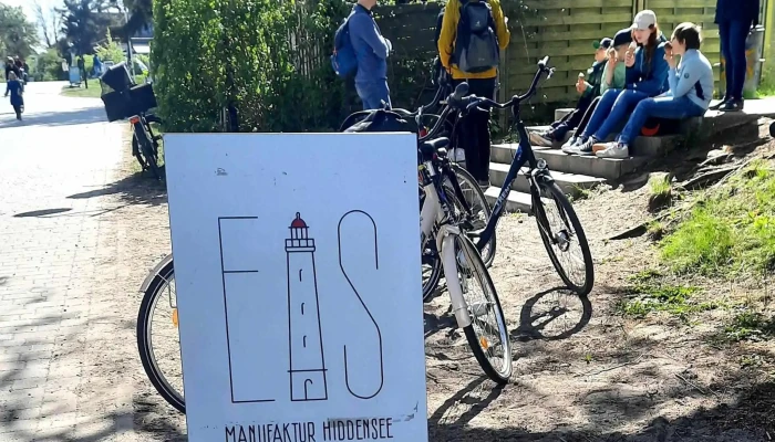 Sommerpalast Hiddensee Ug Eis Manufaktur Hiddensee Cafe - Insel Hiddensee