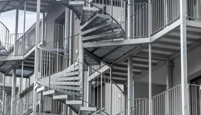 stahltraum Metallbau GmbH - Lagerstraße 11