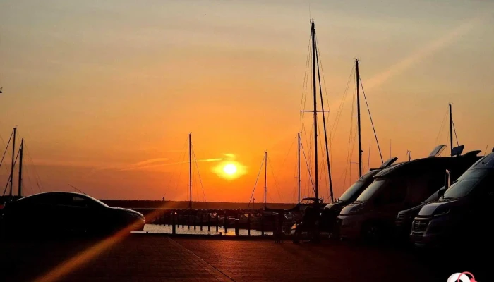 Wohnmobilstellplatz Hafen Glowe -  Sonnenuntergang - Glowe