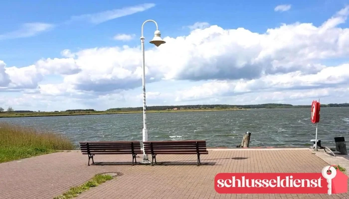 Yacht -   Und Fischereihafen Karlshagen Marina - Karlshagen