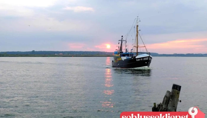 Yacht -   Und Fischereihafen Karlshagen Sonnenuntergang - Karlshagen